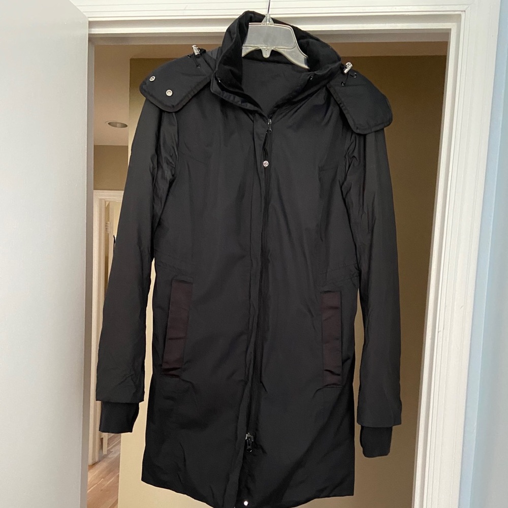 Lululemon 3/4 length jacket with hood